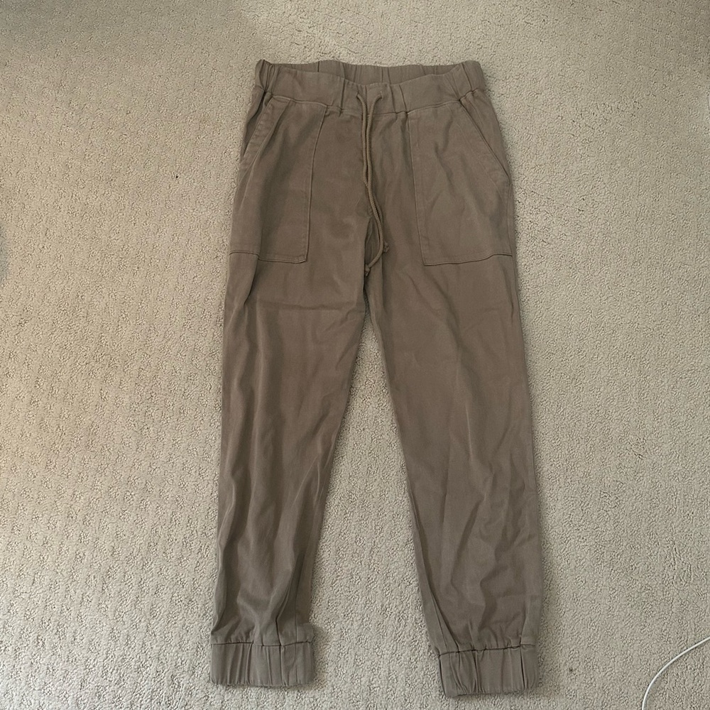 Bella Dahl joggers never used.